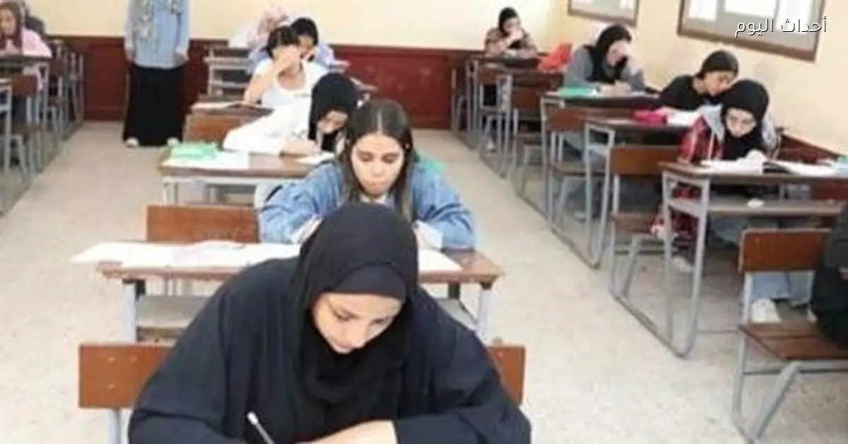 منع دخول الهواتف والأجهزة الإلكترونية لجان امتحانات الشهادة الإعدادية في القاهرة