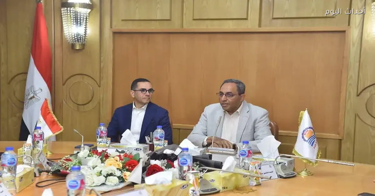 وزير الاستثمار يلتقي محافظ قنا لبحث فرص الاستثمار في المحافظة