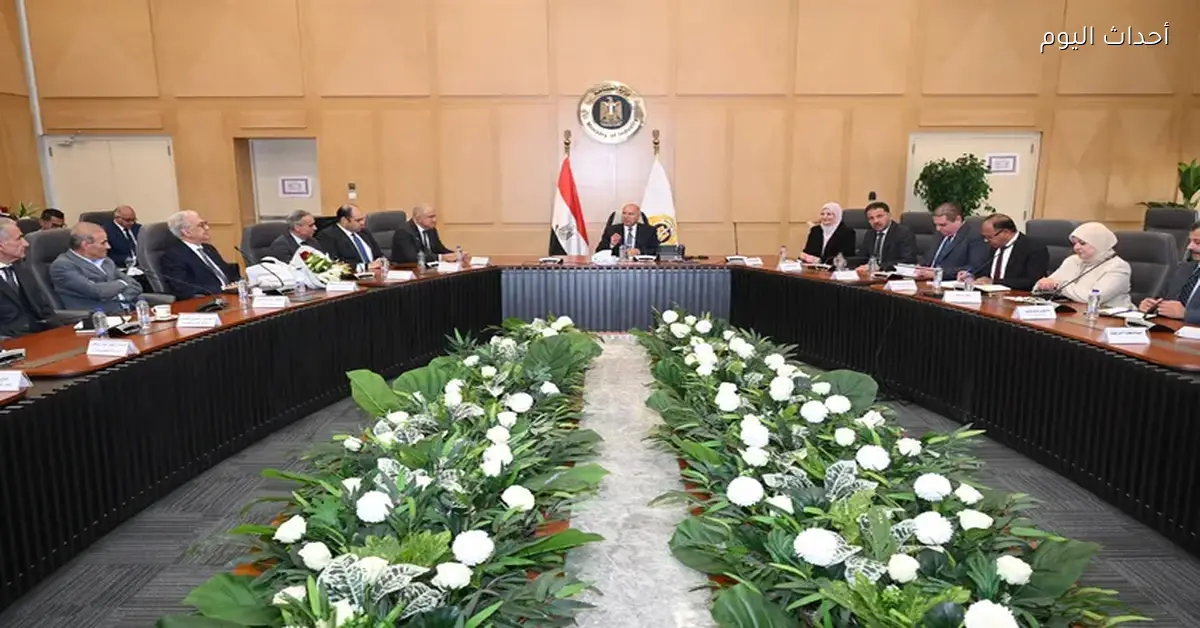 وزير الصناعة والنقل يناقش مع اتحاد الصناعات تعزيز الصناعات الهندسية وزيادة استخدام الصاج المحلي