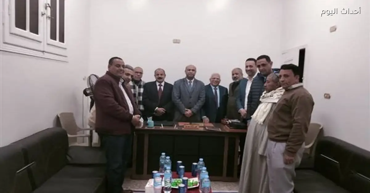 وفد حماة الوطن ببني سويف يزور الكنيسة الإنجيلية احتفالًا بعيد الميلاد