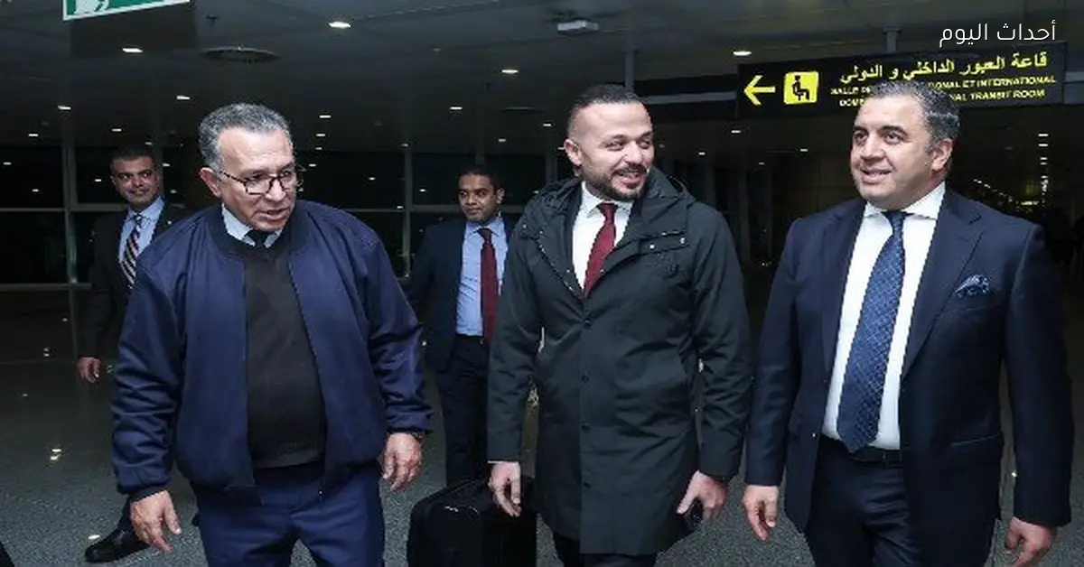 بعثة الأهلي تصل الجزائر وتستقبل بالورود استعدادا لمواجهة الشبيبة