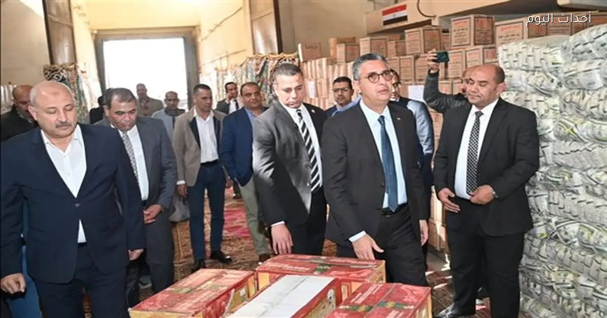 فاروق يزور المنظومات التموينية في أحياء القاهرة