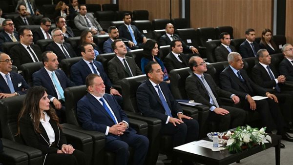 رئيس الوزراء يعلن مشروع (The Spine) باستثمارات 1.4 تريليون جنيه