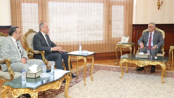 وزير الإنتاج الحربي يجتمع برئيس هيئة الرقابة على الصادرات