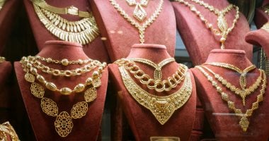 أسعار الذهب اليوم السبت 18 أبريل 2026 عيار 21 بدون مصنعية 7040 جنيها