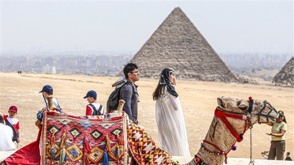 السياحة تحقق إيرادات قياسية 18.2 مليار دولار في 2025