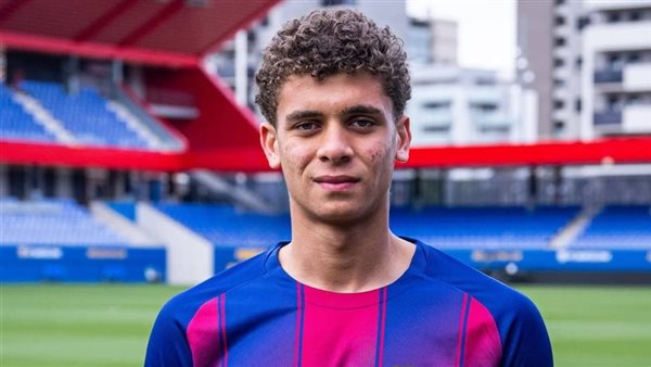 برشلونة يختبر حمزة عبدالكريم في 3 مباريات حاسمة