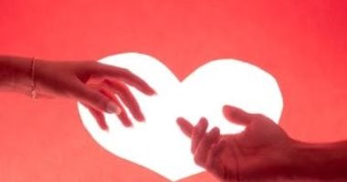 جاذبية الأسد والقوس للحمل.. مين الأقوى في التوافق العاطفي؟