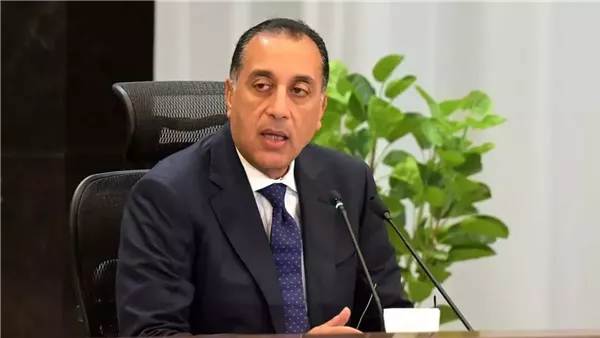رئيس الوزراء يعرض الإجراءات الاقتصادية في البرلمان اليوم