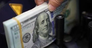 سعر الدولار ينخفض 15 قرشًا مقابل الجنيه اليوم الثلاثاء في البنوك
