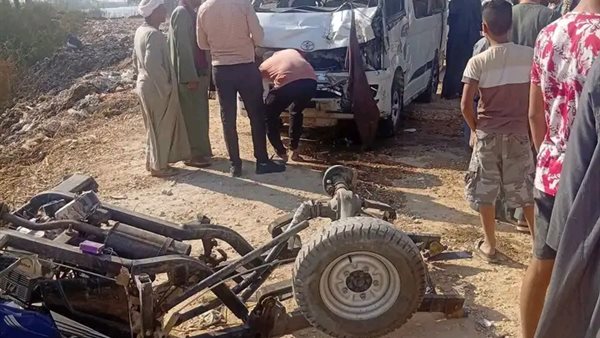 مصرع شخصين وإصابة 12 في حادث تصادم بأسيوط