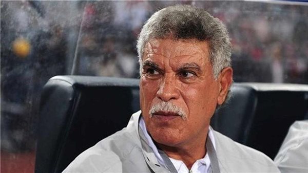 ممدوح عباس وحسن شحاتة في مباراة الزمالك وشباب بلوزداد