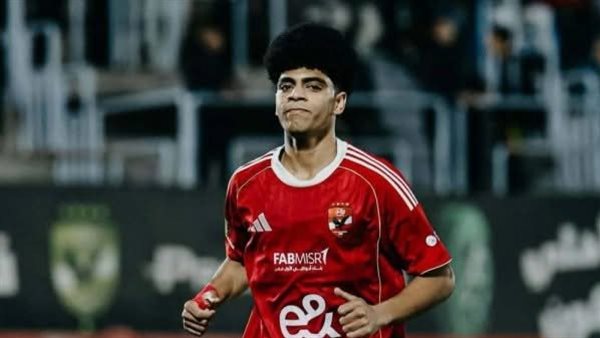 ناشئ أسيوطي يحكي كفاحه من القهوة إلى الأهلي وسر حذاء تريزيجيه