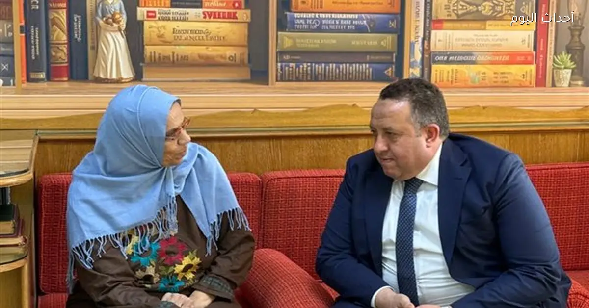 نقيب المهندسين يزور رائدة الطاقة الذرية في دار رعاية بالجيزة