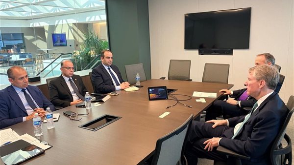 وزير الاستثمار يناقش جذب الاستثمارات الأمريكية لمصر