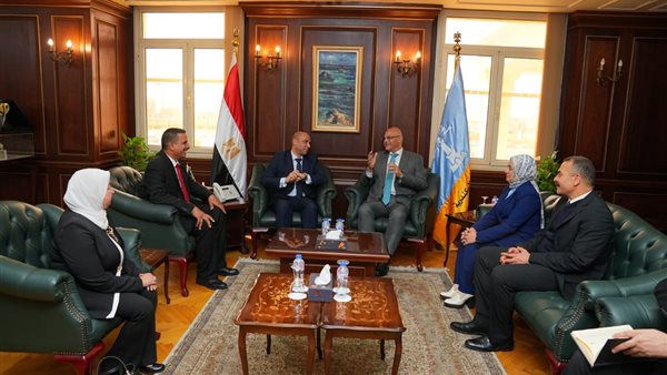 وزير العمل ومحافظ الإسكندرية يناقشان فرص التشغيل والتدريب المهني