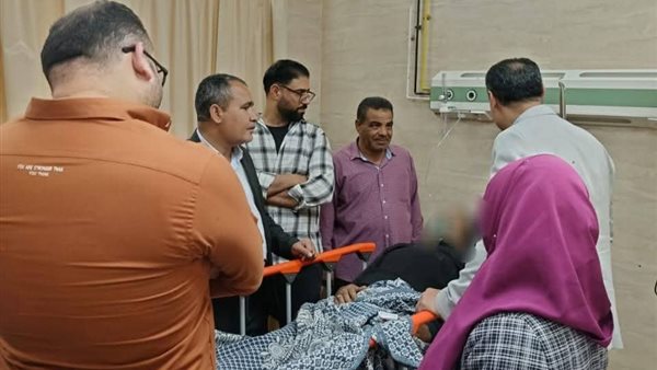 وكيل صحة بني سويف يتابع مصابي حريق كوم الرمل