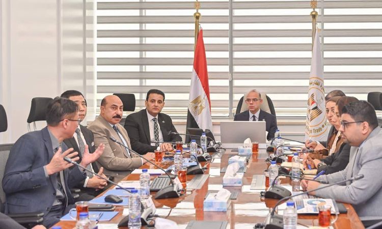 إنشاء مدينة صناعية نسيجية محايدة كربونيًا في بورسعيد بالتعاون مع شركة صينية
