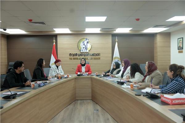 اجتماع دوري للجنة المشاركة السياسية بالمجلس القومي للمرأة