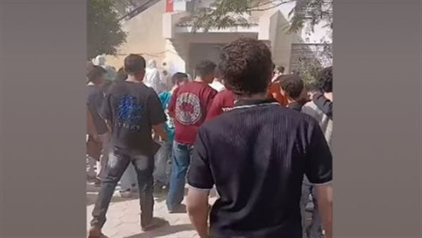 اقتحام مدرسة في القليوبية والتعدي على المدير بسبب رفضه دخول الطلاب للامتحان