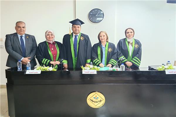 محمود بسيوني يحصل على درجة الزمالة من الأكاديمية العسكرية للدراسات العليا