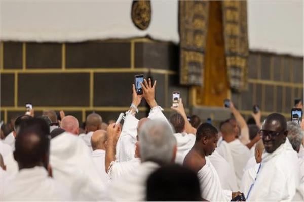 الإفتاء توضح حكم التصوير أثناء مناسك الحج