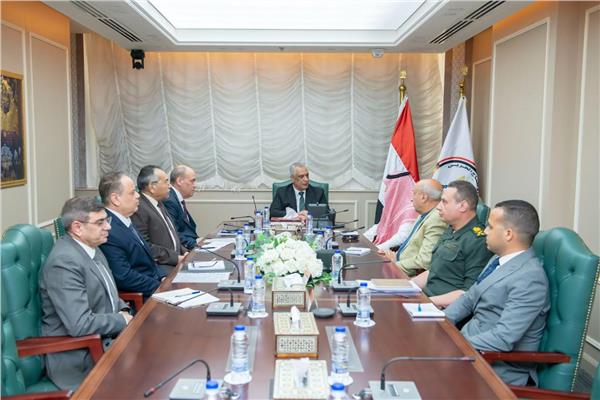 الإنتاج الحربي يناقش مع شركة سعودية التعاون في إعادة تدوير الغازات