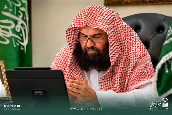 السديس يعلن ترجمة خطبة يوم عرفة إلى 35 لغة وبثها عبر منصات الرئاسة