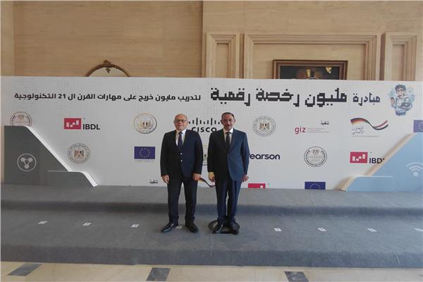 النعماني يطلق «مبادرة مليون رخصة رقمية» في المحافظة