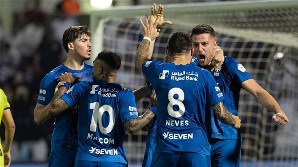 الهلال يؤجل حسم دوري روشن حتى الجولة الأخيرة