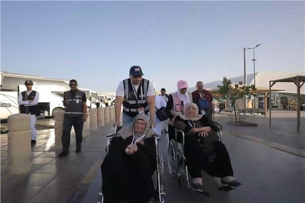 بعثة حج القرعة تتلقى إشادة من ضيوف الرحمن