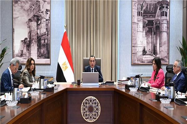 رئيس الوزراء يتابع إجراءات التصالح على مخالفات البناء