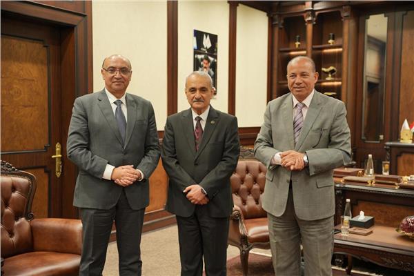رئيس جامعة المنصورة يزور جامعة المعقل العراقية لتعزيز التعاون الأكاديمي