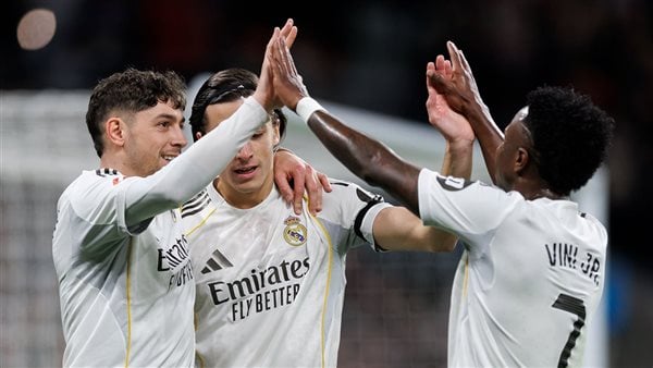 ريال مدريد يواجه إشبيلية في الدوري الإسباني الليلة