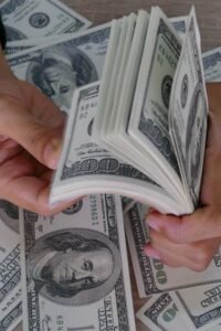 سعر الدولار اليوم في مصر 15 مايو 2026.. استقرار بالبنوك رغم توترات الحرب بين إيران وإسرائيل