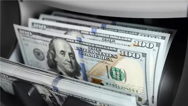 سعر الدولار في البنوك والشركات المصرفية اليوم الاثنين