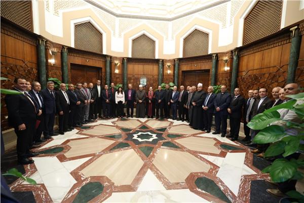 شيخ الأزهر: تفشي فيروس العداوة الإنسانية يؤثر على المجتمع اليوم