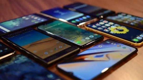 طلاب خليجيون يحررون محضرًا باختفاء هواتفهم بعد امتحانات كلية التمريض في أكتوبر