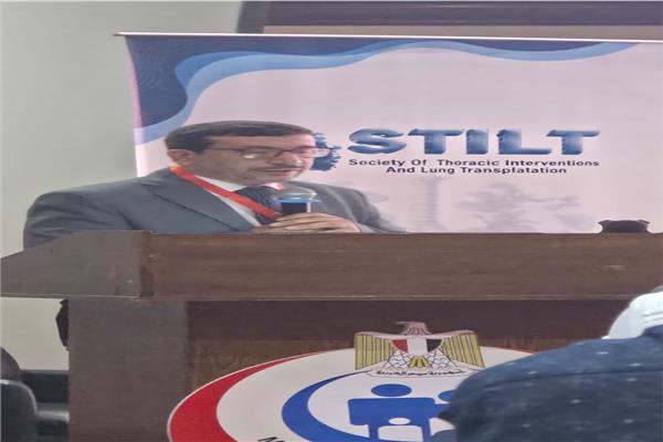فريق جراحة القلب والصدر بجامعة سوهاج يحصل على المركز الثاني في مسابقة جامعية