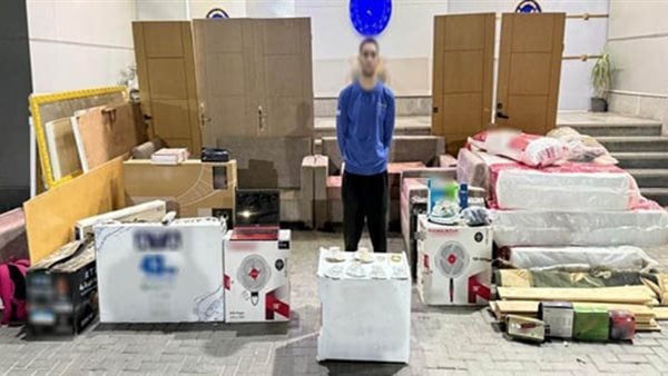 لص يسرق محتويات فيلا بالمنيا بعد العثور على مفتاحها والأمن يقبض عليه
