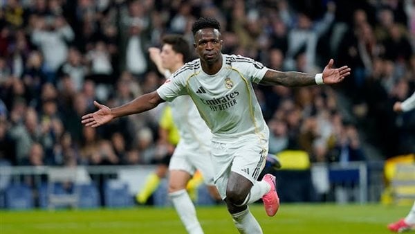 انفصال صديقة نجم ريال مدريد قبل كأس العالم