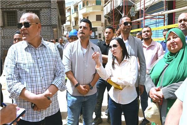 محافظ البحيرة تتابع تطوير شارع دهليز الملك في مدينة رشيد
