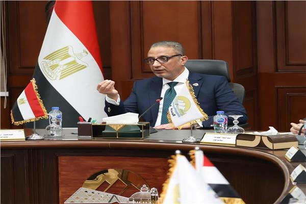 محافظ الجيزة يبحث استعدادات عيد الأضحى المبارك