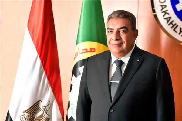 محافظ الدقهلية يعزي أسر ضحايا “لقمة العيش” ويتعاون مع محافظ أسوان لنقل الجثامين