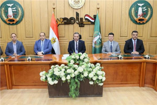 محافظ المنوفية يوجه بآليات التعامل مع الكلاب الضالة