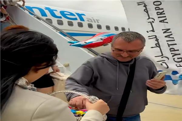 مطار العلمين يستقبل أولى رحلات «إنتر إير» من بولندا