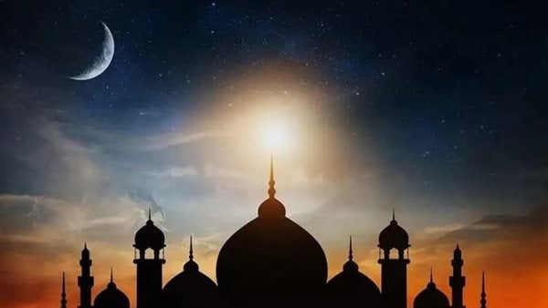 موعد أذان العشاء في القاهرة والمحافظات اليوم الإثنين 18 مايو 2026