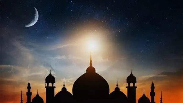 مواقيت الصلاة في السويس ليوم الأحد 17 مايو 2026
