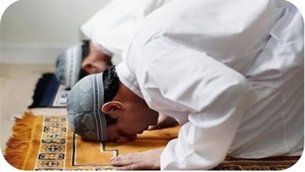 موعد صلاة الظهر في مساجد الوادي الجديد اليوم 18 مايو 2026