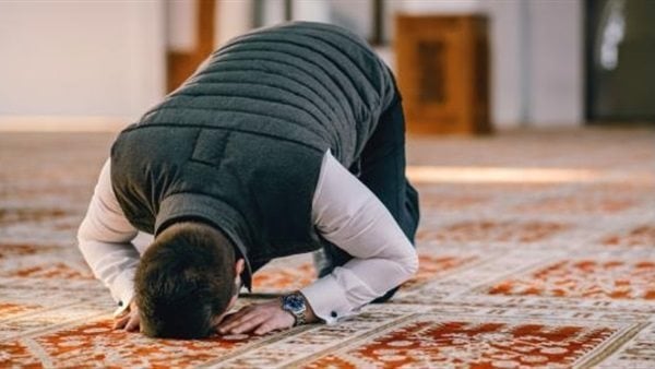 موعد صلاة المغرب في الوادي الجديد اليوم 16 مايو 2026